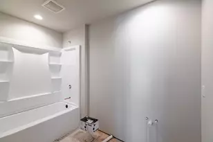 1818 Arches Dr, Holmen, WI 54636 - Photo 9