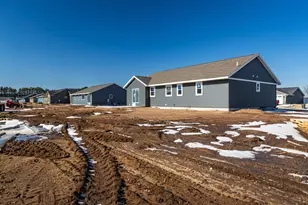1818 Arches Dr, Holmen, WI 54636 - Photo 29