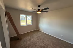 1818 Arches Dr, Holmen, WI 54636 - Photo 17