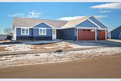 1818  Arches Dr, Holmen, WI 54636 - Photo 17