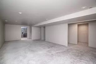 1818 Arches Dr, Holmen, WI 54636 - Photo 13