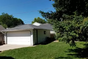 6015 N Shoreland Ave, Whitefish Bay, WI 53217 - Photo 5