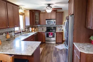 544 Leonard St, West Salem, WI 54669 - Photo 3