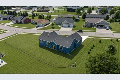 924  Duke St, Brownsville, WI 53006 - Photo 3