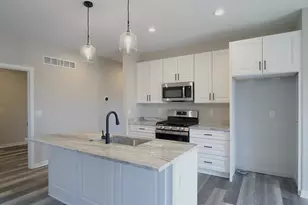 924 Duke St, Brownsville, WI 53006 - Photo 5