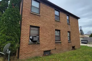 7612 W Locust St, Milwaukee, WI 53222 - Photo 17