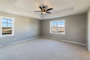 N54W19340 Kearney Ln, Menomonee Falls, WI 53051 - Photo 13