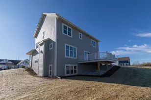 N54W19340 Kearney Ln, Menomonee Falls, WI 53051 - Photo 19