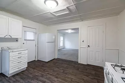 802  Charles St, La Crosse, WI 54603 - Photo 7