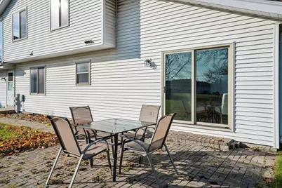 4646 S 124th St, Greenfield, WI 53228 - Photo 23