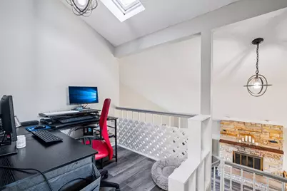 4646 S 124th St, Greenfield, WI 53228 - Photo 13