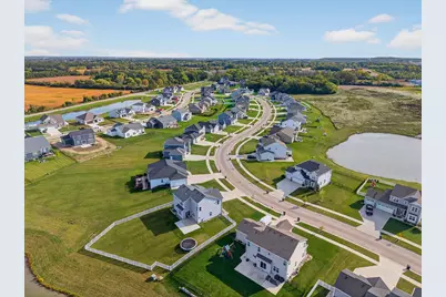 11520 W Meadowview Dr, Franklin, WI 53132 - Photo 33