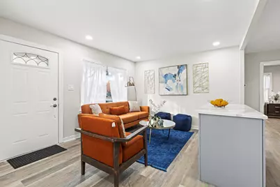 5830 W Philip Pl, Milwaukee, WI 53216 - Photo 3