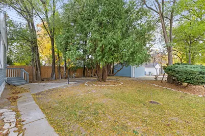5830 W Philip Pl, Milwaukee, WI 53216 - Photo 17