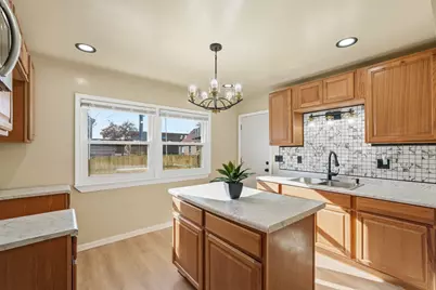 4825 N 25th St, Milwaukee, WI 53209 - Photo 5