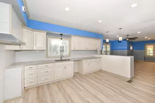 2956 N 39th St, Milwaukee, WI 53210 - Photo 9