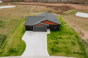 555 Lake Breeze Ln, Random Lake, WI 53075 - Photo 5