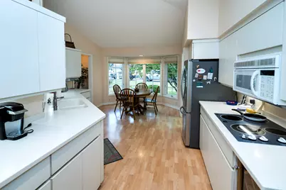 550 S McPride Ln #B, Brookfield, WI 53045 - Photo 19