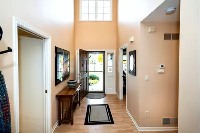 550 S McPride Ln #B, Brookfield, WI 53045 - Photo 7