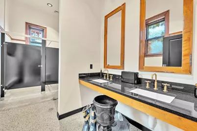 407 N Hawley Rd, Milwaukee, WI 53213 - Photo 17
