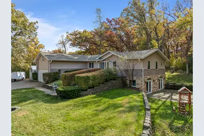 2121  Adelia Ave, Delavan, WI 53115 - Photo 3