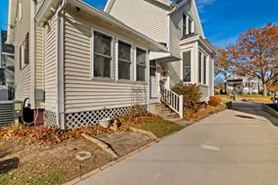 215 Lincoln Ave, Sheboygan, WI 53081 - Photo 21