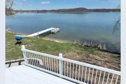 3344  Lake Dr, Hartford, WI 53027 - Photo 5