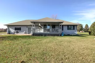 N8536 Hanson Rd, Holland, WI 54636 - Photo 39