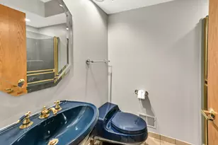 N81W13567 Golfway Dr, Menomonee Falls, WI 53051 - Photo 9