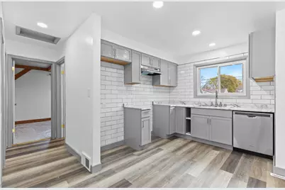 4062 S Troy Ave, Saint Francis, WI 53235 - Photo 5