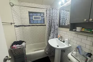 944 N 20th St, Milwaukee, WI 53233 - Photo 13