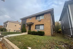 944 N 20th St, Milwaukee, WI 53233 - Photo 3