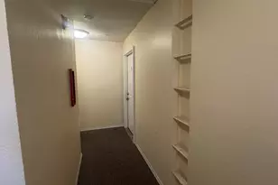 944 N 20th St, Milwaukee, WI 53233 - Photo 31