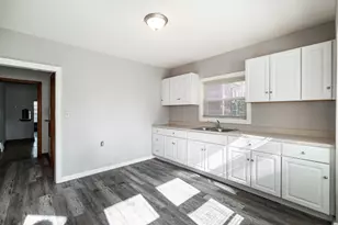 3713 W Capitol Dr, Milwaukee, WI 53216 - Photo 7