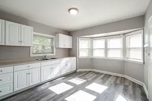 3713 W Capitol Dr, Milwaukee, WI 53216 - Photo 3