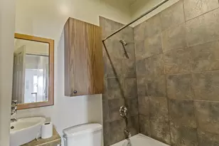 958 N 27th St, Milwaukee, WI 53208 - Photo 25