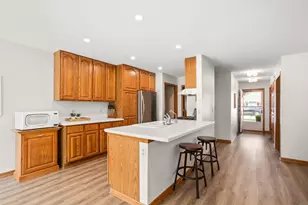 266 Hartford Square, Hartford, WI 53027 - Photo 7