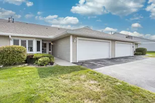 266 Hartford Square, Hartford, WI 53027 - Photo 39
