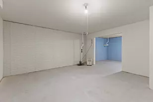 4787 W Maple Leaf Cir, Greenfield, WI 53220 - Photo 25