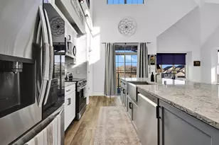 14900 W Wilbur Dr, New Berlin, WI 53151 - Photo 3