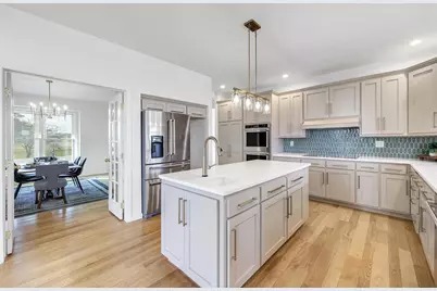 17707  Lakeshore Rd, Two Creeks, WI 54241 - Photo 5