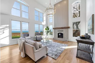 17707  Lakeshore Rd, Two Creeks, WI 54241 - Photo 7