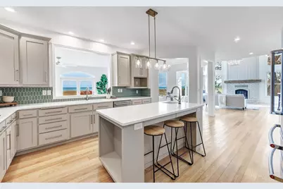 17707  Lakeshore Rd, Two Creeks, WI 54241 - Photo 3