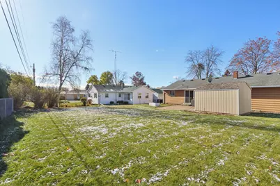 132 S Braun Ave, Jefferson, WI 53549 - Photo 19