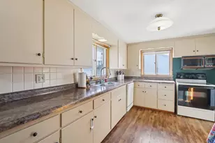 132 S Braun Ave, Jefferson, WI 53549 - Photo 9