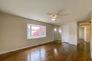 808 Birchwood Dr, Beaver Dam, WI 53916 - Photo 5