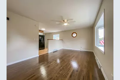 808  Birchwood Dr, Beaver Dam, WI 53916 - Photo 3