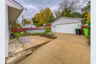 808  Birchwood Dr, Beaver Dam, WI 53916 - Photo 11