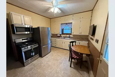 351  Randolph St, Mishicot, WI 54228 - Photo 3