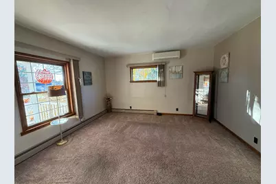 351  Randolph St, Mishicot, WI 54228 - Photo 9